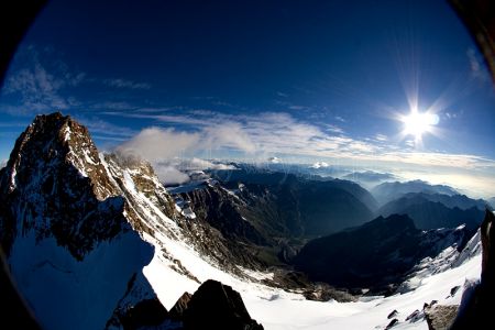 Atak na Dufourspitze - po lewej - www.zdobywcygor.pl